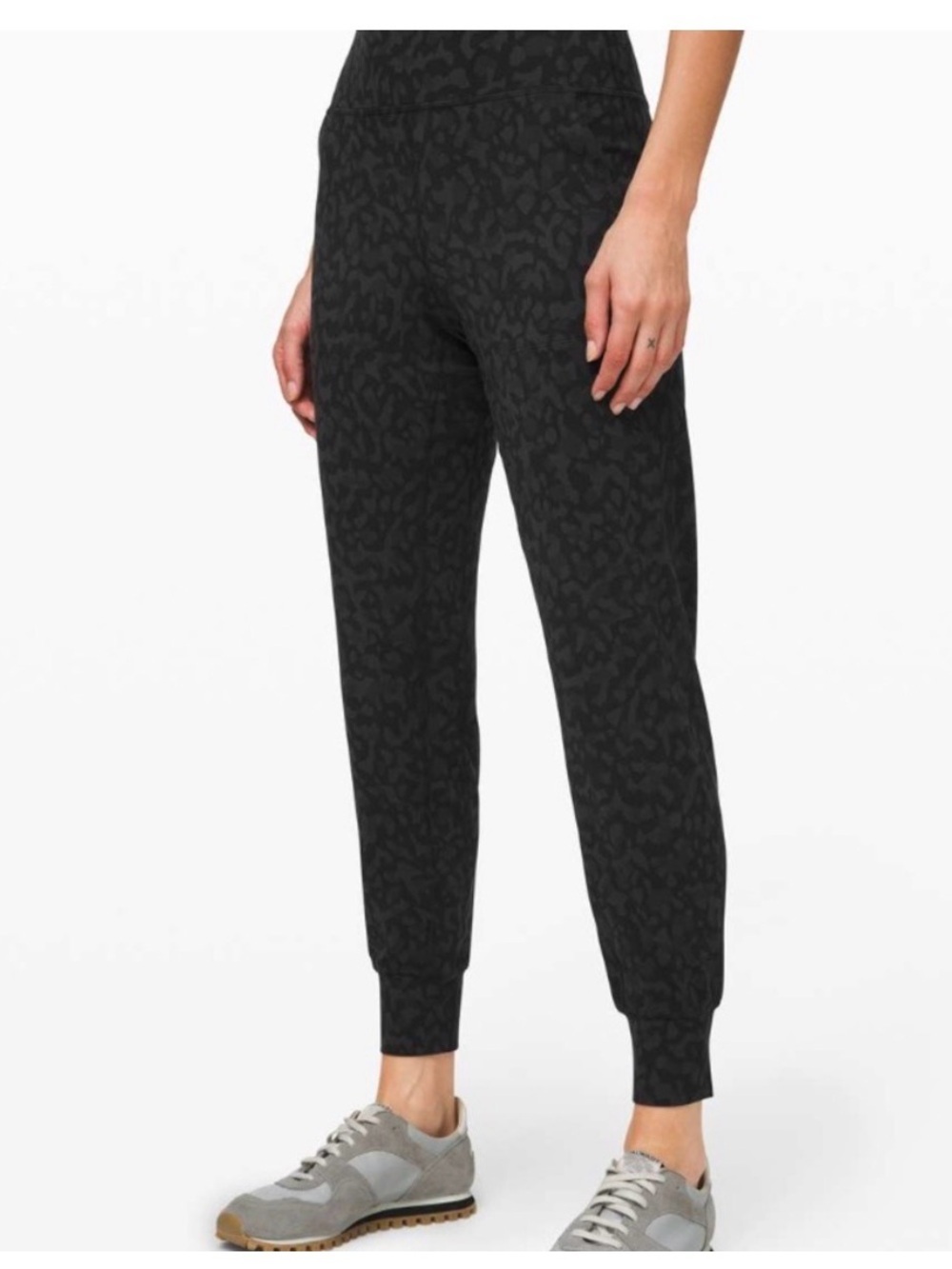 lululemon athletica Grey/Black Subtle Leopard-Print Joggers Size 4